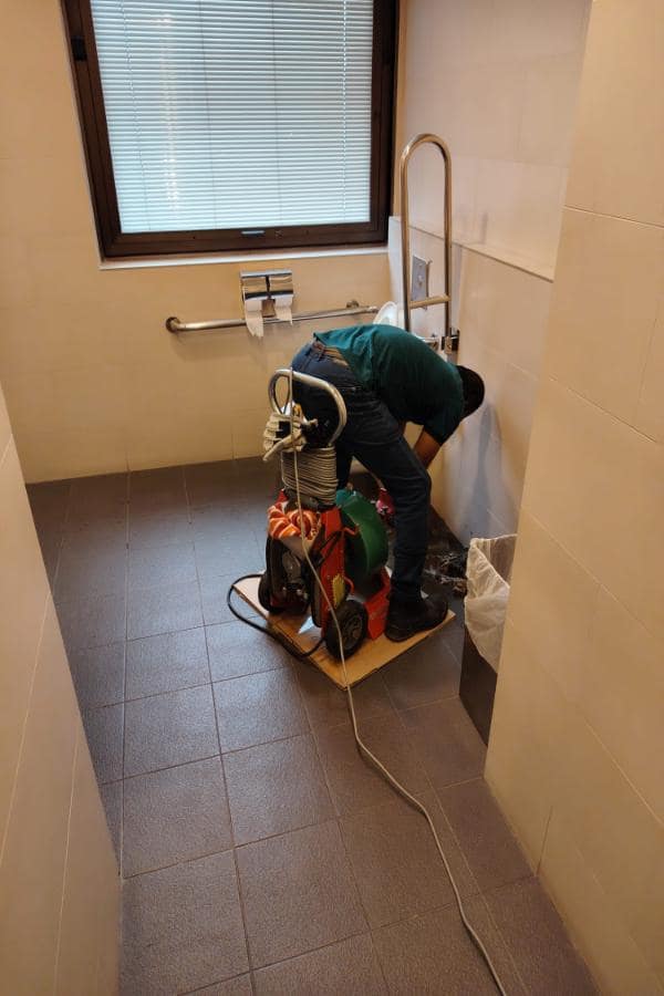 WhatsApp-Image-2025-10-17-at-13.08.06_46ff2a04